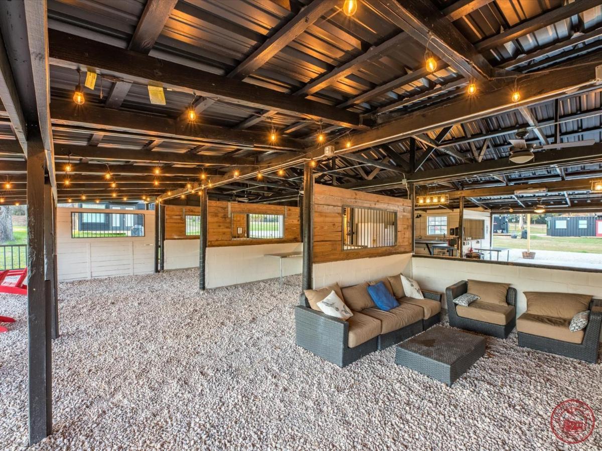 Hotel Happy Goat Retreat Willis Esterno foto